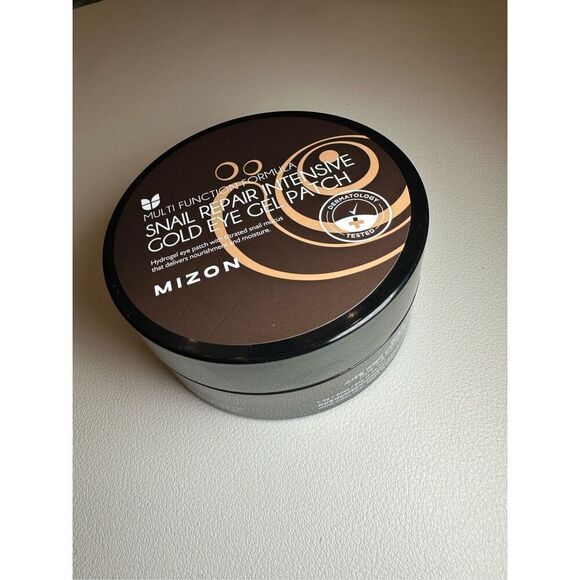 MIZON 24K Gold and Snail Mucin Hydrogel Under Eye  (30 Pairs) - Picture 3 of 5